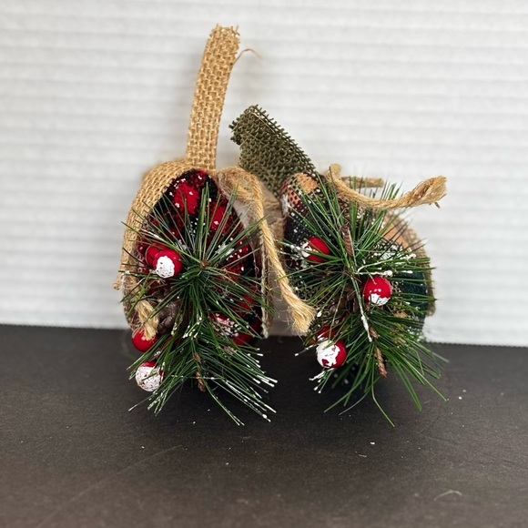 Set Of 2 Bird Christmas Ornaments Vintage Flocked  Branch Berries Pine Cone - Picture 4 of 8